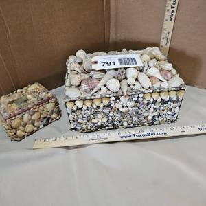 lot 791 image: (2) Shell boxes