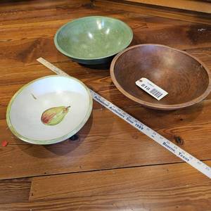 lot 818 image: (3) Wood Bowls