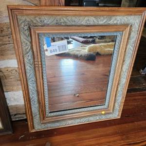lot 849 image: Oak Framed Mirror, apprx 26x30