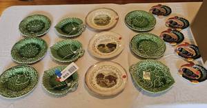 lot 855 image: Asst Green Leaf Plates, Turkeys, Antique Plates with Wildlife