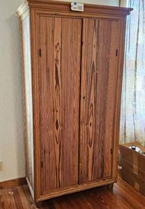lot 889 image: Antique Long-Leaf Pine Cabinet, doors 1-board construction