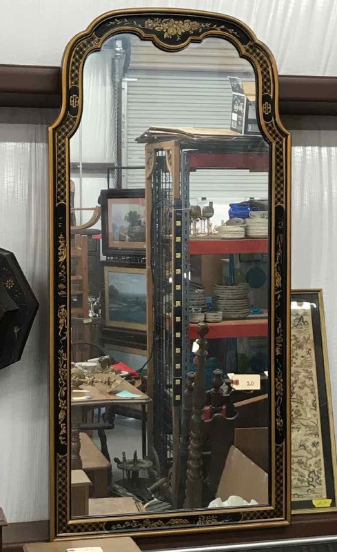 lot 20 image: Drexel Heritage Furnishings Wilmar Wright Black & Gold Wall Mirror