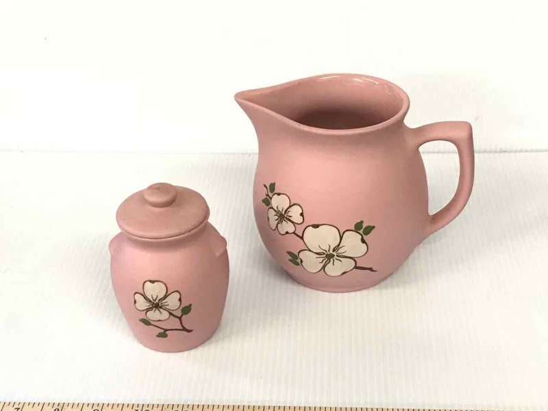 lot 46 image: (2) Pigeon Forge Tenn. Pottery Pink with Dogwood Pitcher & Lidded Jar