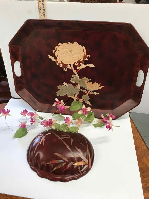 lot 95 image: Vintage  Lacquerware, Made in Occupied Japan, Painted Tin Tray and Wall Pocket