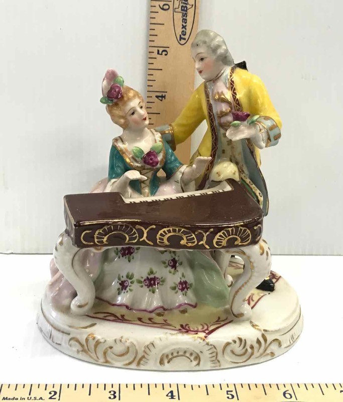 lot 97 image: Figurine  Made in Occupied Japan, Porcelain Victorian Couple