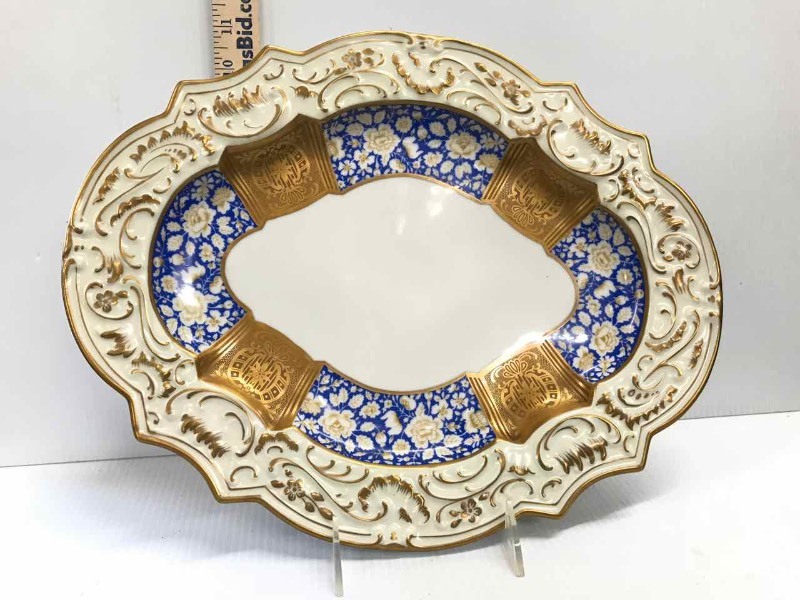 lot 100 image: Platter  Bavaria Schumann (Blue & Gold)