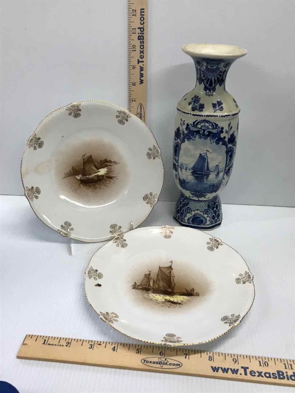 lot 103 image: (3) Sailing Vessels  Plates, Blue & White Vase