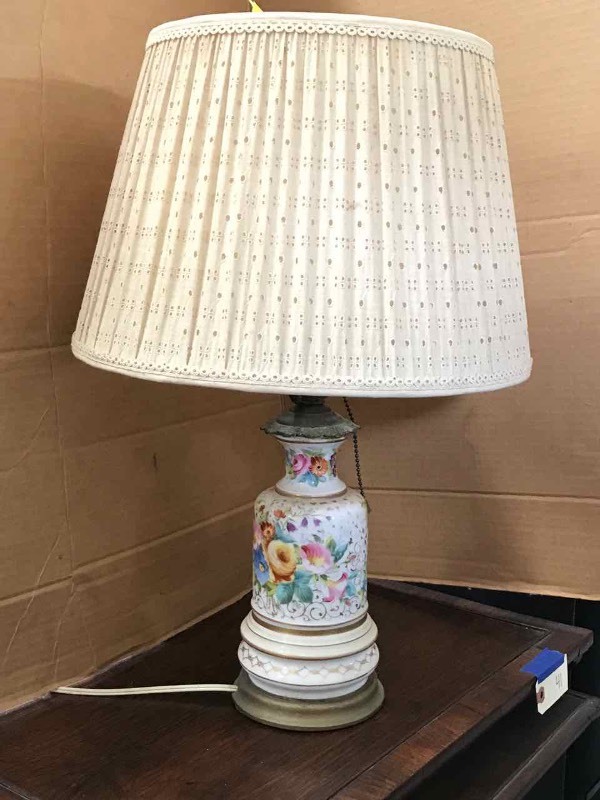 lot 133 image: Accent Lamp  Painted Floral