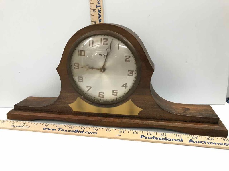 lot 138 image: Gilbert Mantle Clock