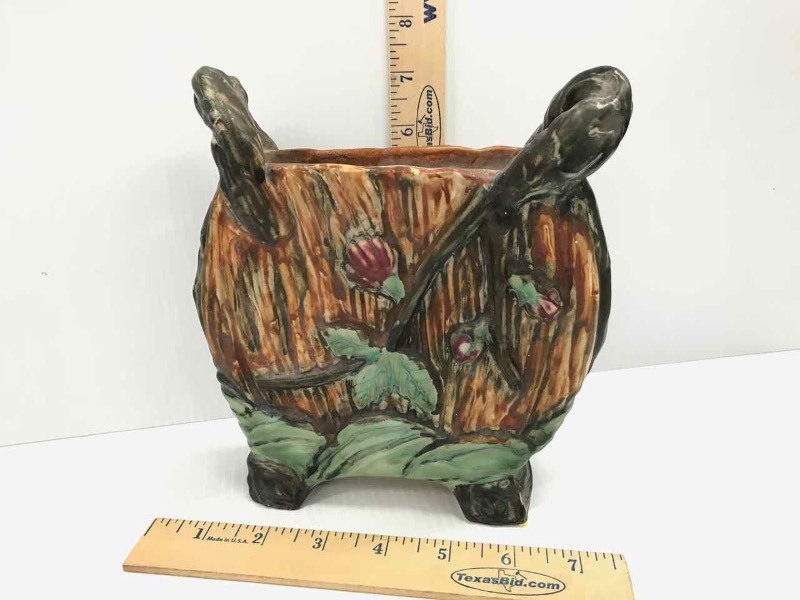 lot 145 image: Art Pottery  Weller Pottery MD Warwick Pillow Vase