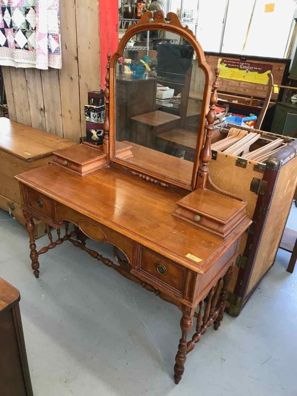 Antique Vanity Berkey Gay Furniture Express Auction 2018