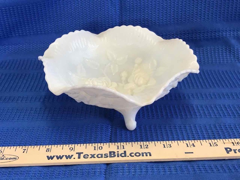 lot 232 image: Opaque White Glass Tri-Footed Bowl (roses motif)
