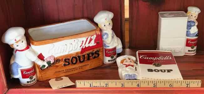lot 332 image: Campbells Soup Ceramic Pepper, Scrubby Dish, Condiment Holder
