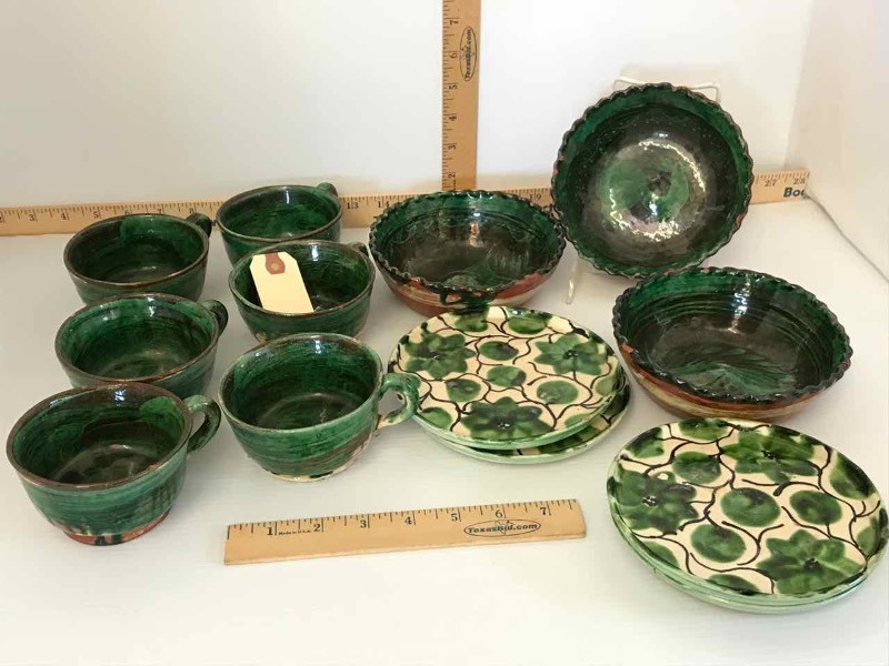 lot 337 image: Mexico Pottery Cups, Bowls, Plates