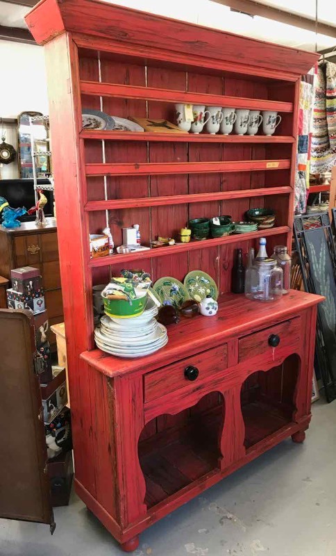 lot 340 image: Red Hutch