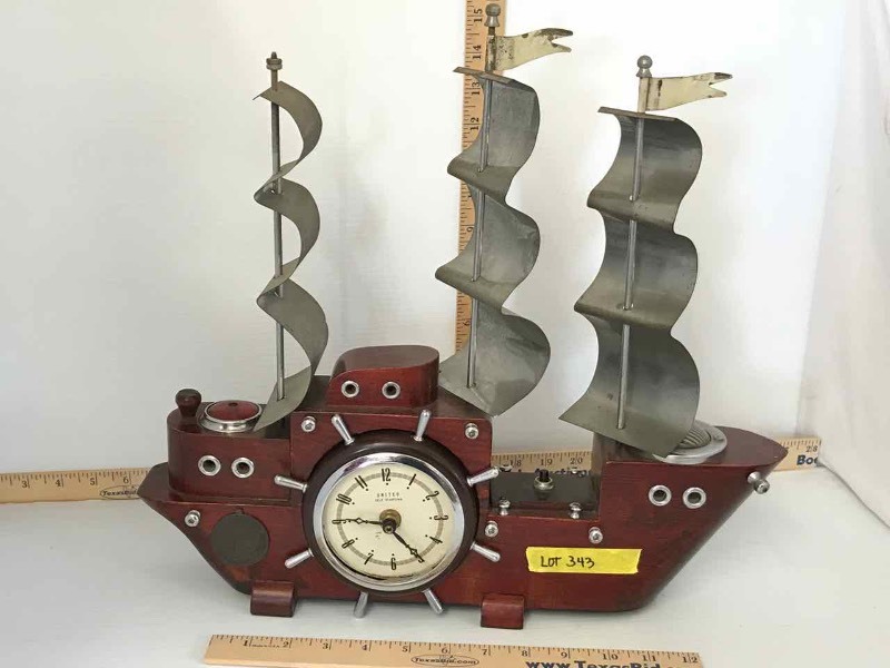 lot 343 image: Ship Clock, United Self Starting