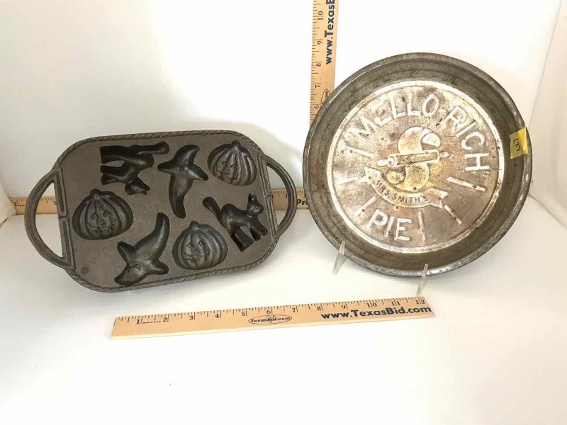 lot 379 image: Mello-Rich Pie Pan and a Cast Iron Halloween Muffin Pan