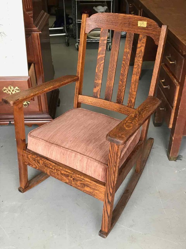 lot 517 image: Antique Rocker, Tiger Oak, Mission Style