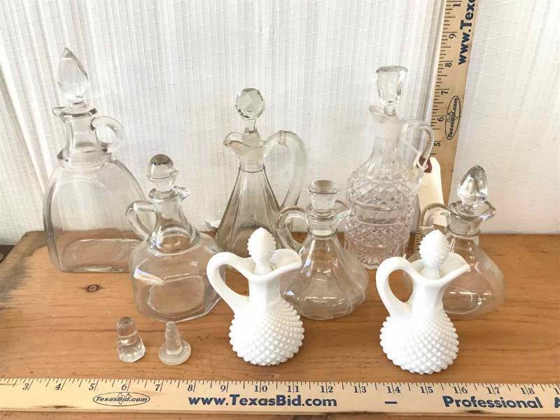 lot 40 image: Asst. OilVinegar Jars