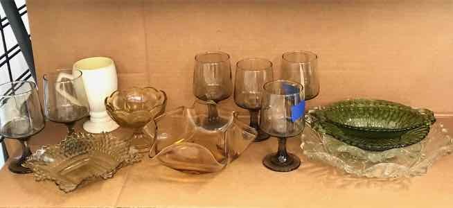 lot 77 image: Glassware Candy Dishes, Glasses, Bowls (smoke, green, clear, amber)