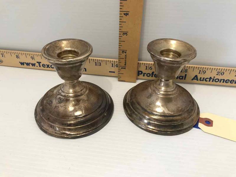 lot 87 image: International Sterling, Weighted Candlesticks (dent)