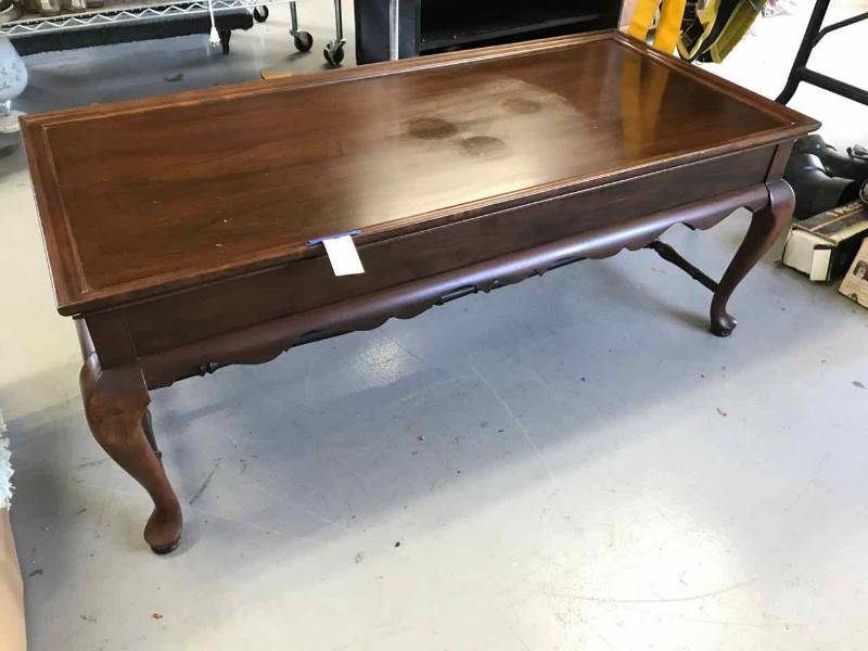 lot 105 image: Ethan Allen Coffee Table