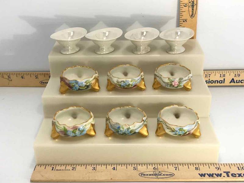 lot 134 image: Salt Cellars China