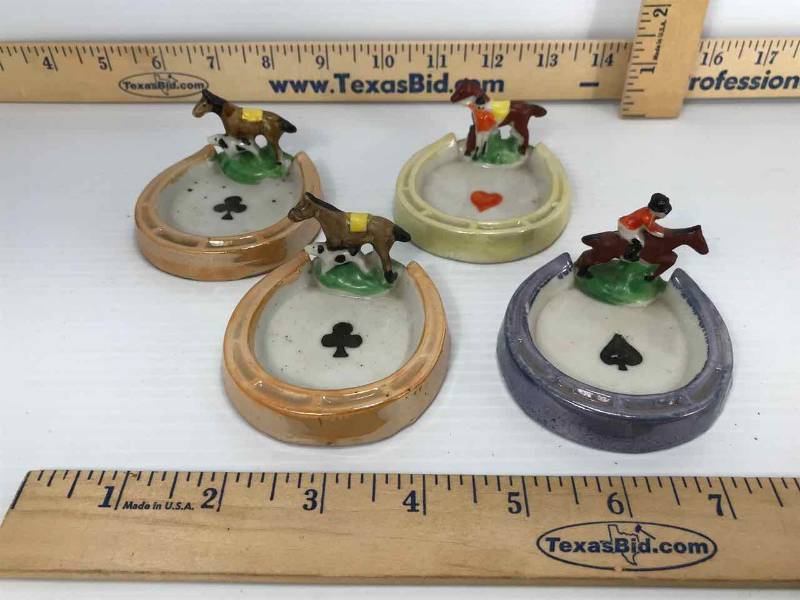 lot 150 image: Tally Ho Figural Salts (Horses)