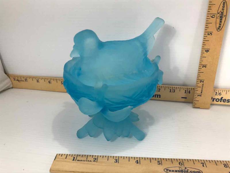 lot 170 image: Westmoreland Blue Satin Glass Candy Dish, Bird On Nest