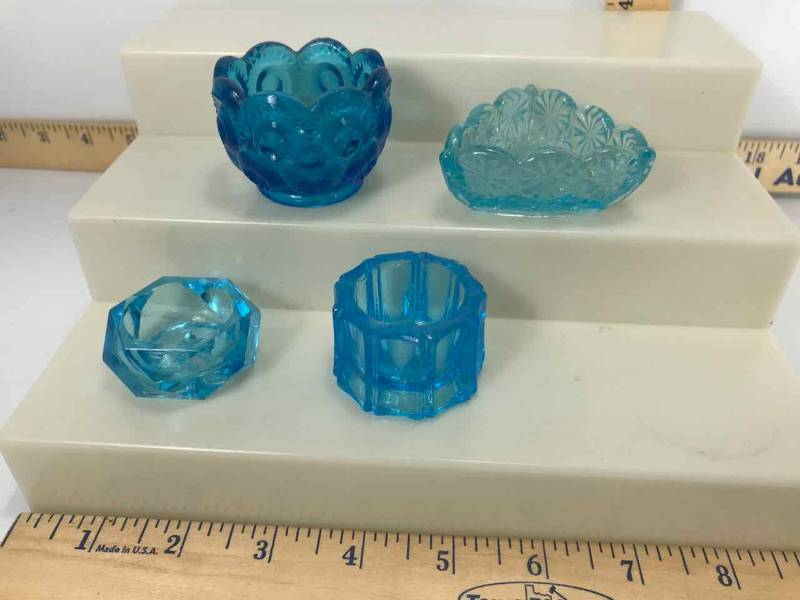 lot 172 image: Salt Cellars (Blue Glass)