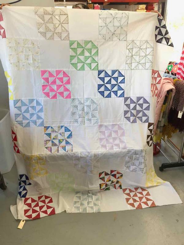 lot 201 image: Quilt Topper White with Big Block