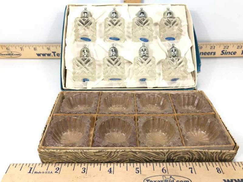lot 249 image: Salt Cellars & Shakers