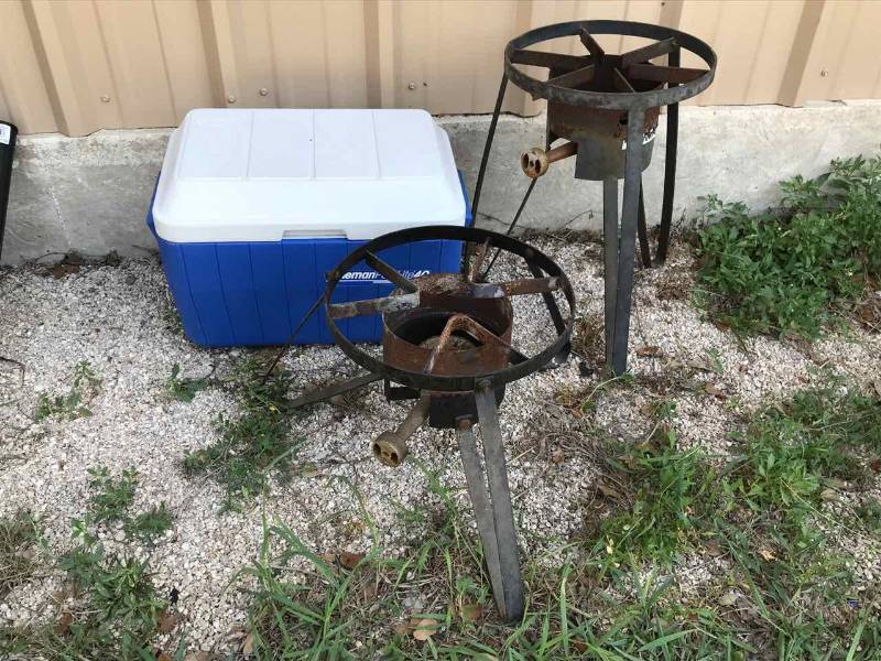 lot 255 image: Ice Chest, Propane Burners