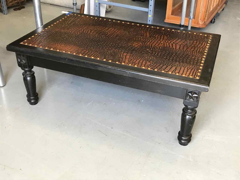 lot 19 image: Coffee Table Black Coffee in Color with Faux Gator & Hobnail Top, 5-Pt. Stars & Longhorn