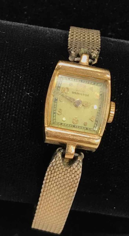 lot 103 image: Wrist Watch Hamilton