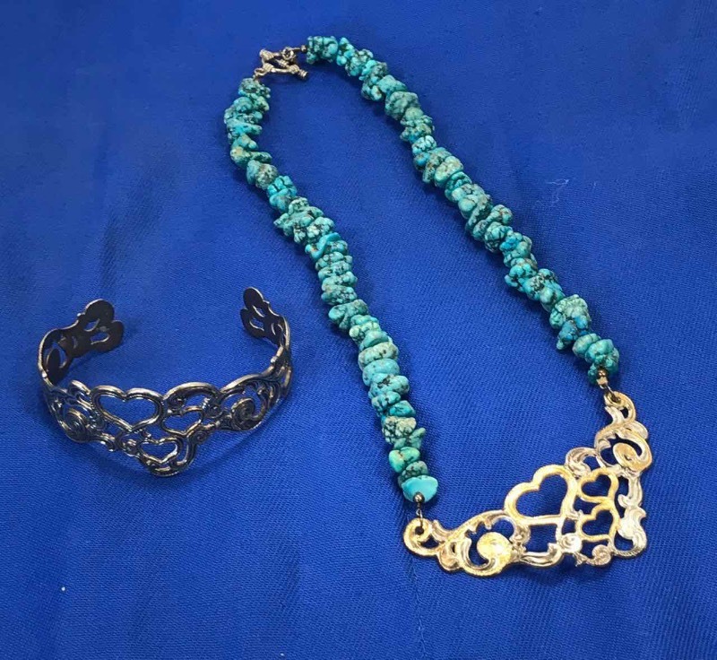 lot 111 image: Crumrine Turquoise Necklace & Bracelet (Dancing Hearts)