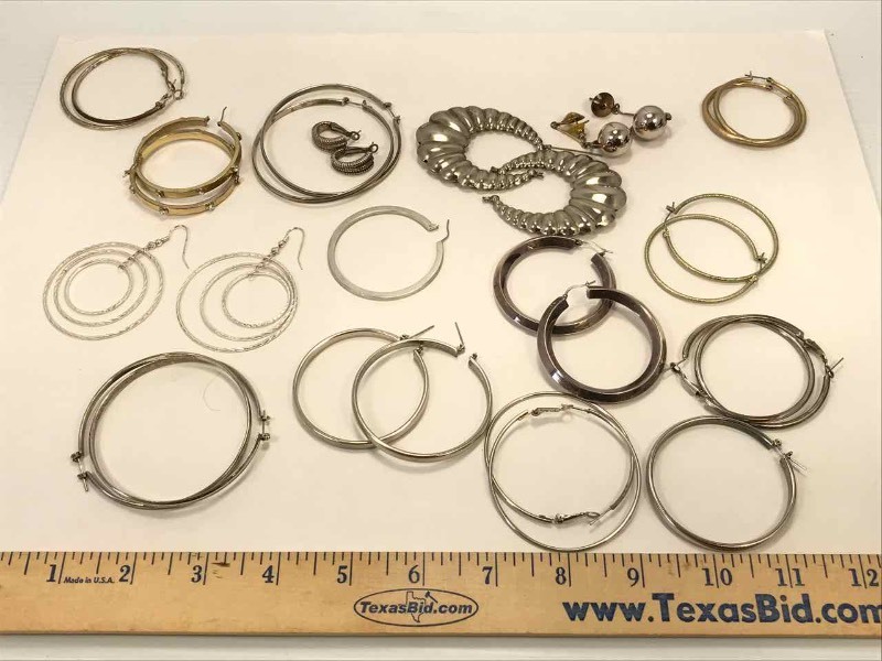 lot 132 image: Pierced Earrings silversilver-tone (hoops, large shrimp style, dangle balls, etc.)