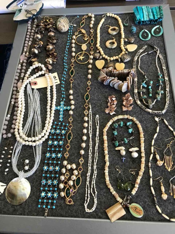 lot 176 image: Asst. Necklaces, Earrings, Bracelets (shellbonepearl-liketurquoise-like)
