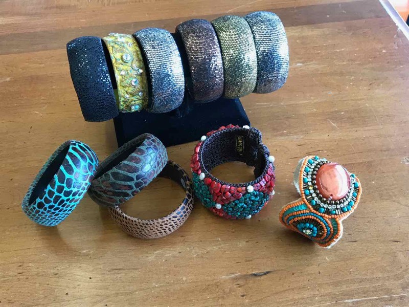 lot 196 image: Bracelets