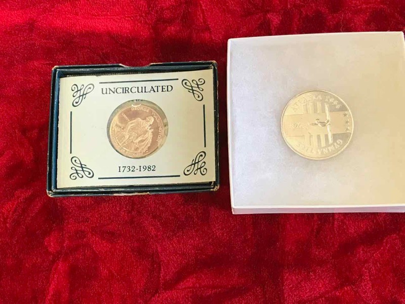 lot 198 image: George Washington Silver Commemorative Half DollarCoin & a 1996 US Olympic General Mills Token