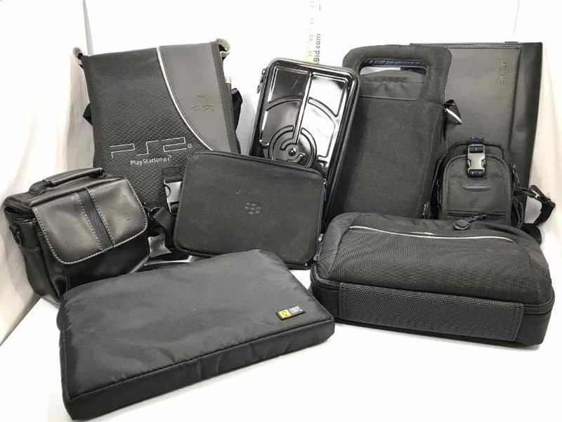 lot 211 image: Asst. Device Bags