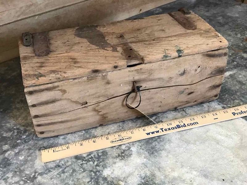 lot 325 image: Antique Primitive Wood Box