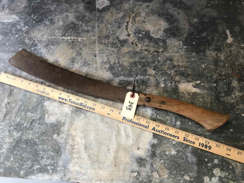 lot 343 image: Long Wood Handled Machete
