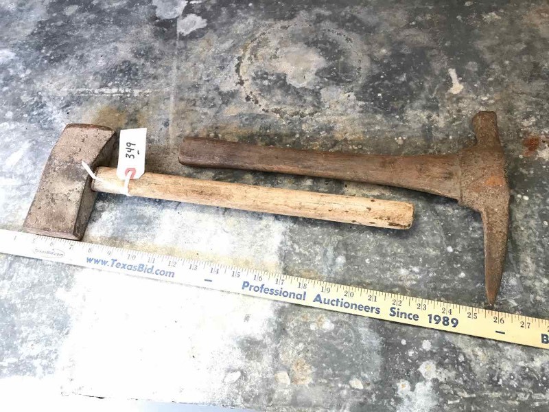 lot 349 image: Antique Rock Mason Chisel & Hammer