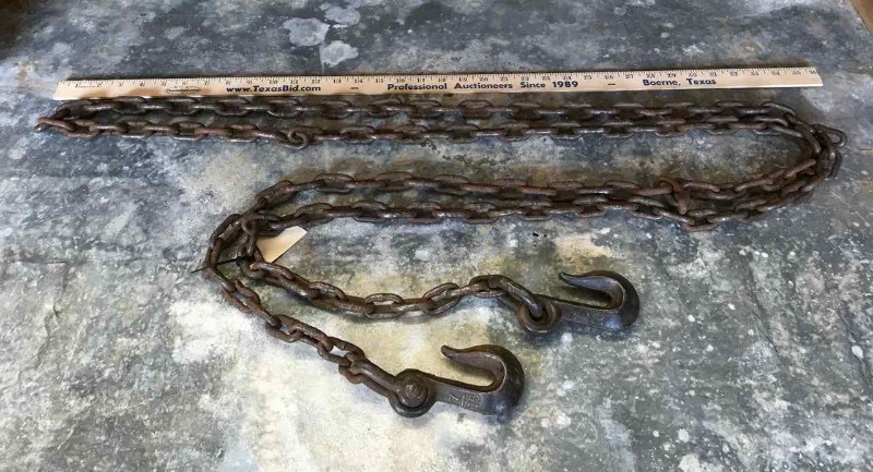 lot 374 image: Chain with Hooks