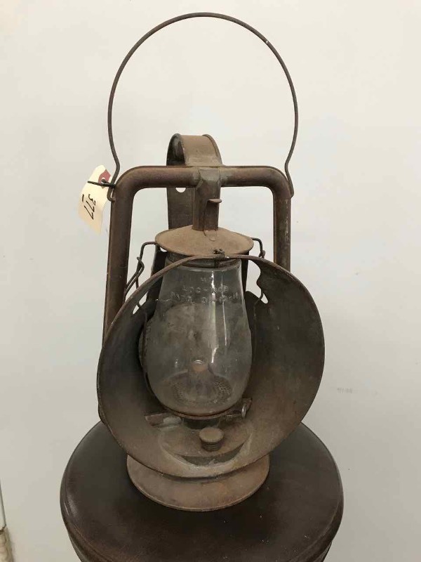 lot 377 image: (1) Inspector Lamp Shapleigh HDW Co. Norleigh Diamond Saint Louis USA (been electrified)