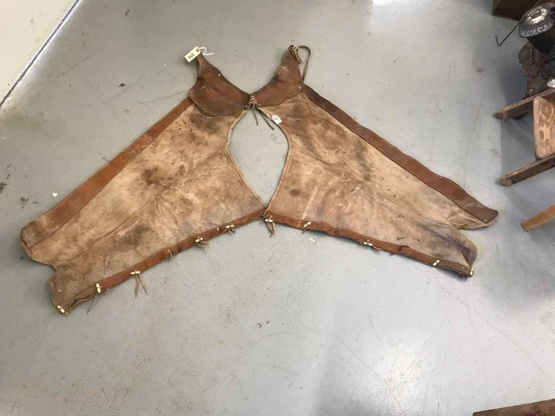lot 394 image: Old Leather Cowboy Chaps (Mexico)