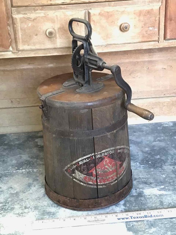 lot 397 image: Antique Wooden AlfaAlpa-Laval-Separator