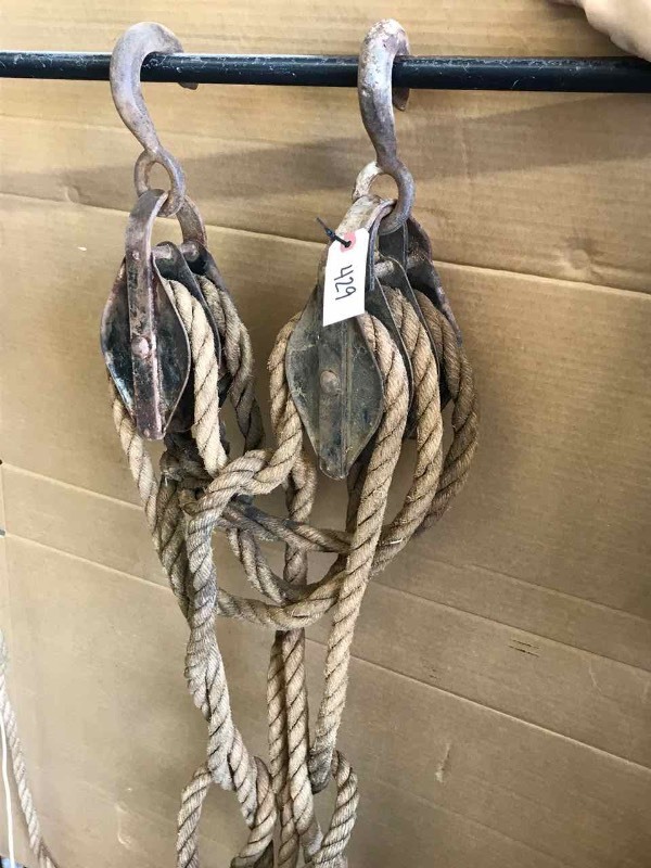 lot 429 image: Antique Metal Block & Tackle