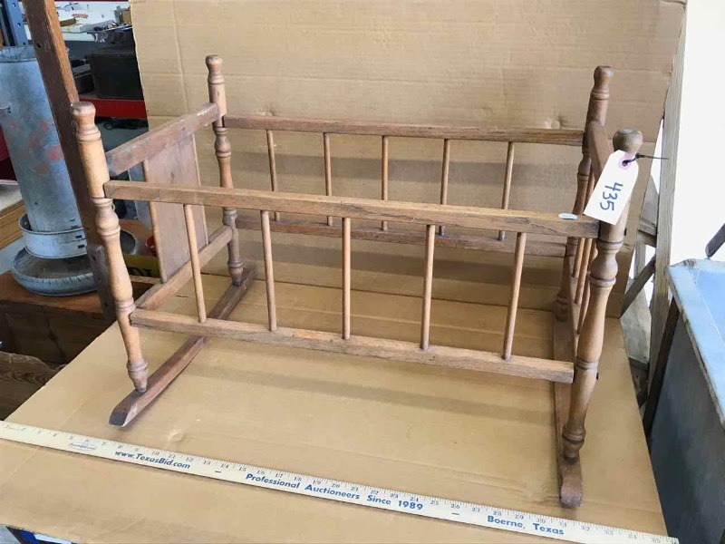 lot 435 image: Antique Rocking Crib